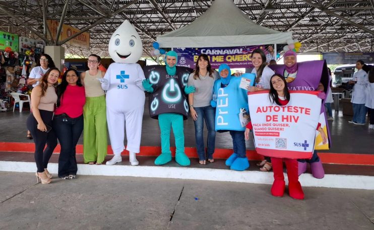 Carnaval Bem Me Quero: Ação da Saúde levou prevenção e conscientização ao Terminal Rodoviário de Eunápolis 10