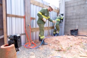 Ligações clandestinas de energia na Bahia poderiam abastecer 4 milhões de residências por um mês, aponta Neoenergia Coelba 2