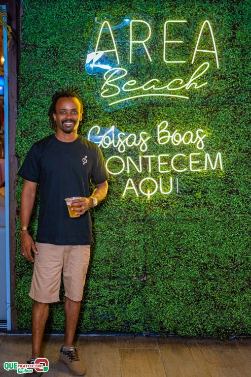 Baladinha All Black agita a noite de Porto Seguro na Cabana Área Beach 22