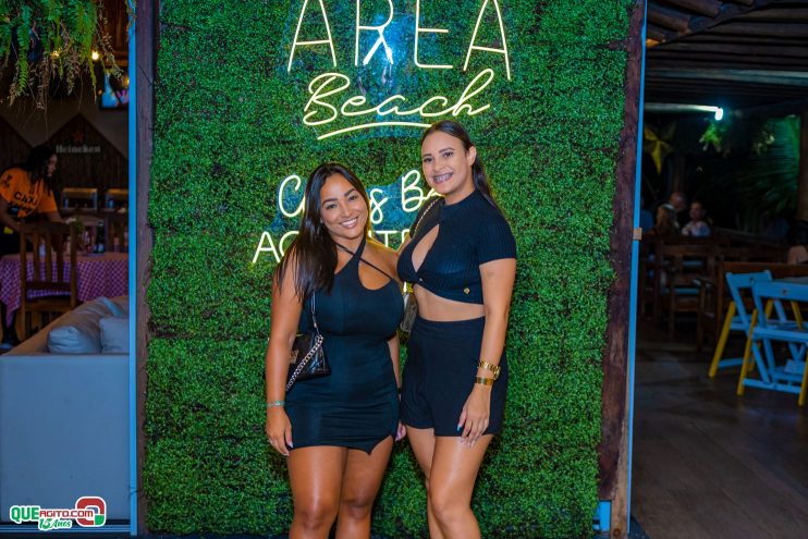 Baladinha All Black agita a noite de Porto Seguro na Cabana Área Beach 49