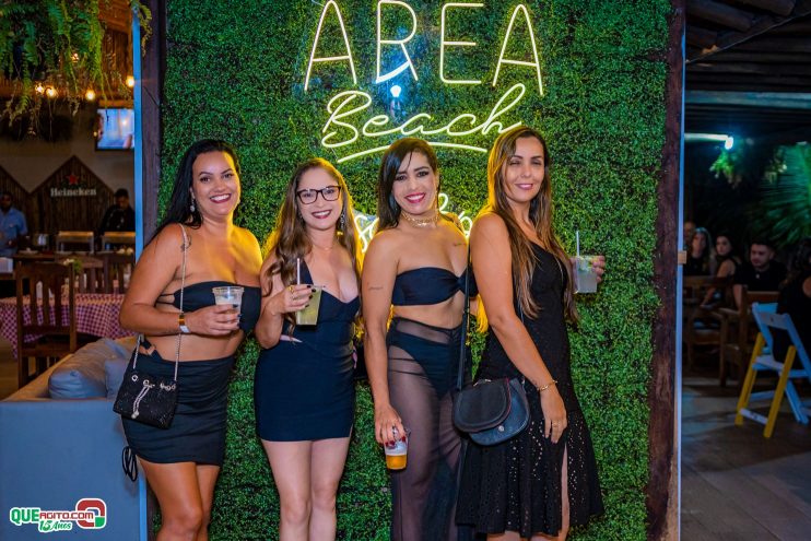 Baladinha All Black agita a noite de Porto Seguro na Cabana Área Beach 65