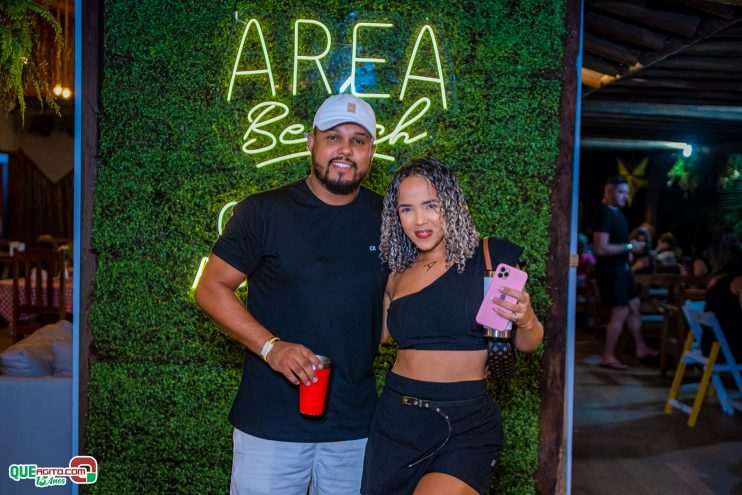 Baladinha All Black agita a noite de Porto Seguro na Cabana Área Beach 79