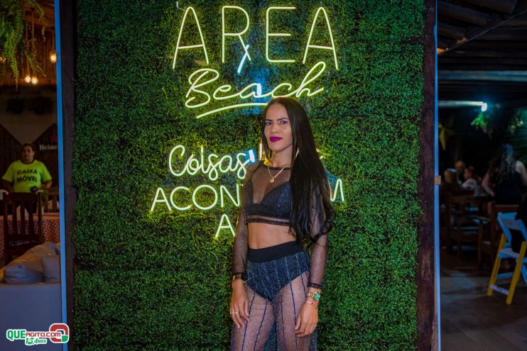 Baladinha All Black agita a noite de Porto Seguro na Cabana Área Beach 109