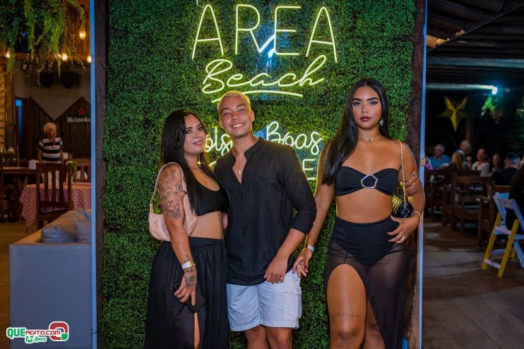 Baladinha All Black agita a noite de Porto Seguro na Cabana Área Beach 115