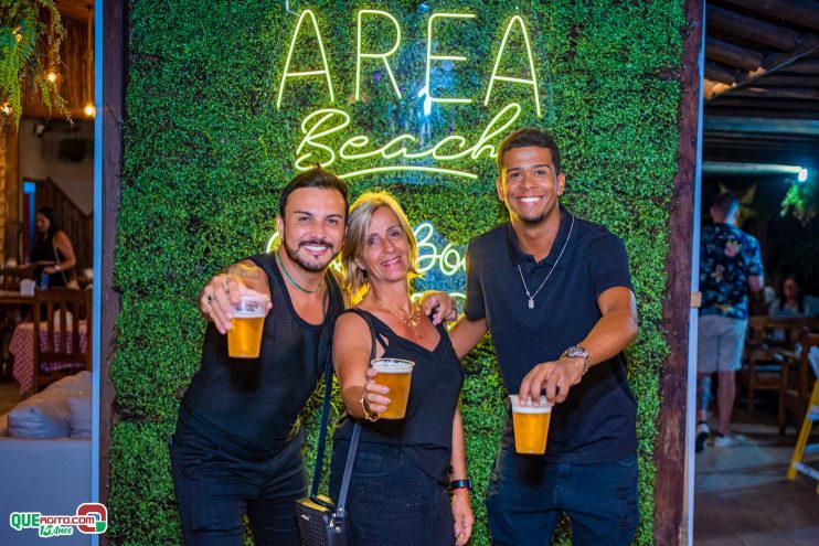 Baladinha All Black agita a noite de Porto Seguro na Cabana Área Beach 125