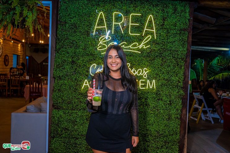 Baladinha All Black agita a noite de Porto Seguro na Cabana Área Beach 129