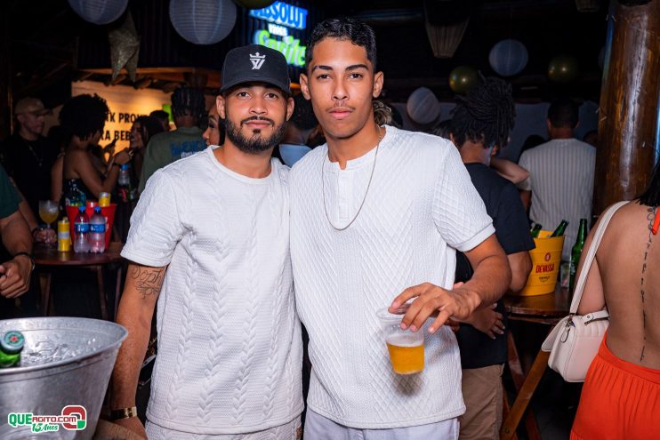 Baladinha All Black agita a noite de Porto Seguro na Cabana Área Beach 160