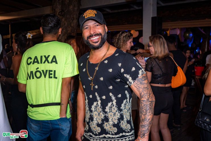 Baladinha All Black agita a noite de Porto Seguro na Cabana Área Beach 174