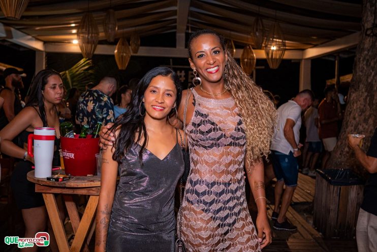 Baladinha All Black agita a noite de Porto Seguro na Cabana Área Beach 178