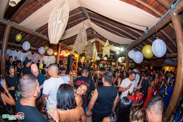 Baladinha All Black agita a noite de Porto Seguro na Cabana Área Beach 217