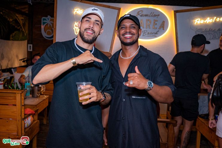 Baladinha All Black agita a noite de Porto Seguro na Cabana Área Beach 239