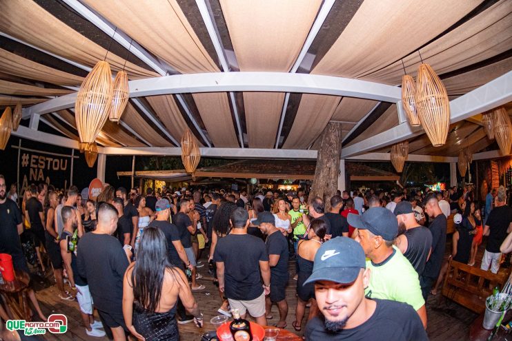 Baladinha All Black agita a noite de Porto Seguro na Cabana Área Beach 248