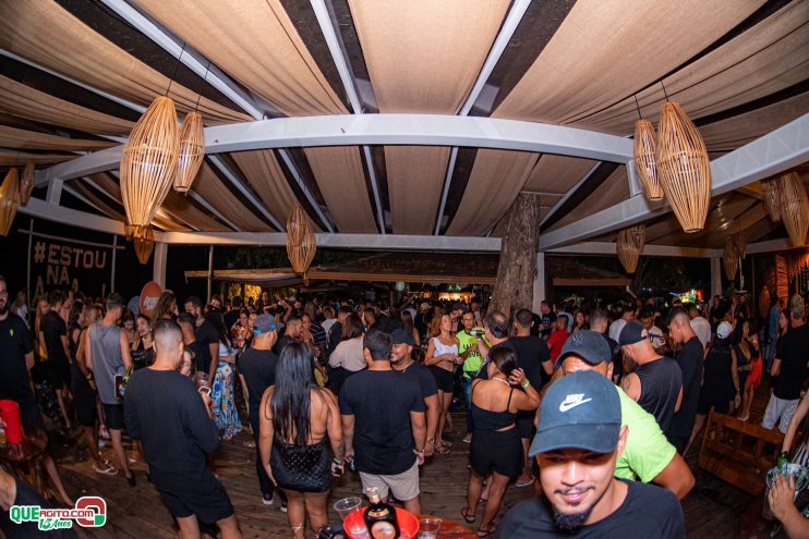 Baladinha All Black agita a noite de Porto Seguro na Cabana Área Beach 250