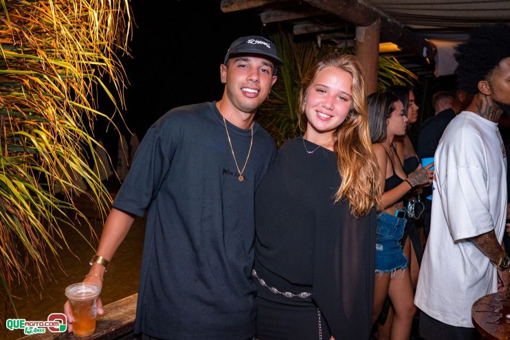 Baladinha All Black agita a noite de Porto Seguro na Cabana Área Beach 261