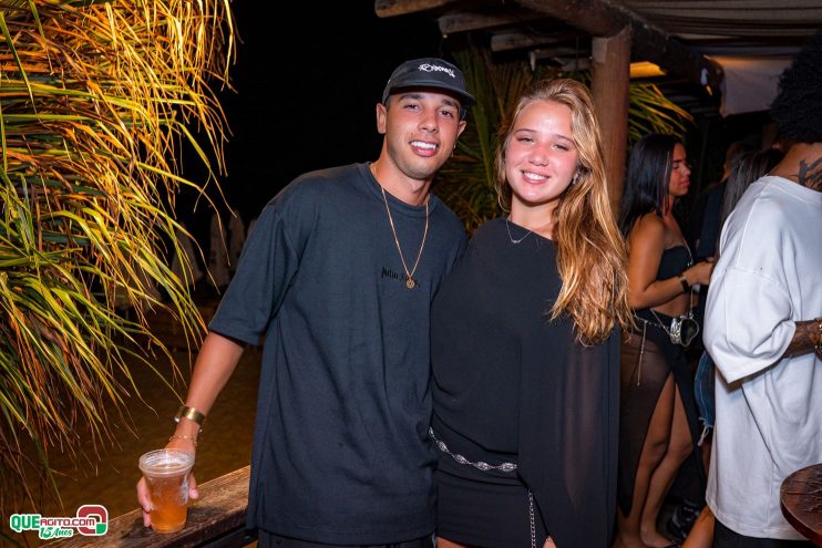 Baladinha All Black agita a noite de Porto Seguro na Cabana Área Beach 262