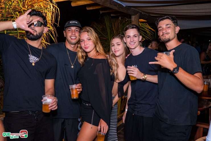 Baladinha All Black agita a noite de Porto Seguro na Cabana Área Beach 266