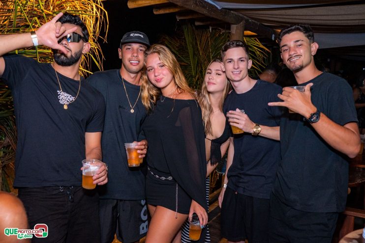 Baladinha All Black agita a noite de Porto Seguro na Cabana Área Beach 267