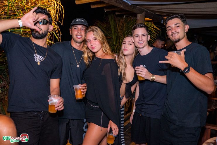 Baladinha All Black agita a noite de Porto Seguro na Cabana Área Beach 268