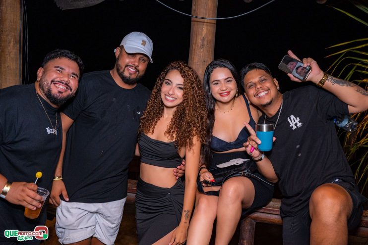 Baladinha All Black agita a noite de Porto Seguro na Cabana Área Beach 271