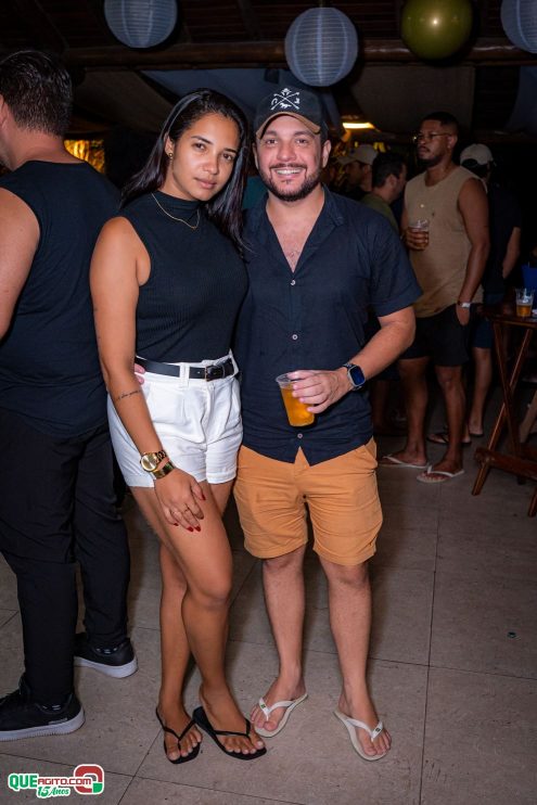 Baladinha All Black agita a noite de Porto Seguro na Cabana Área Beach 317