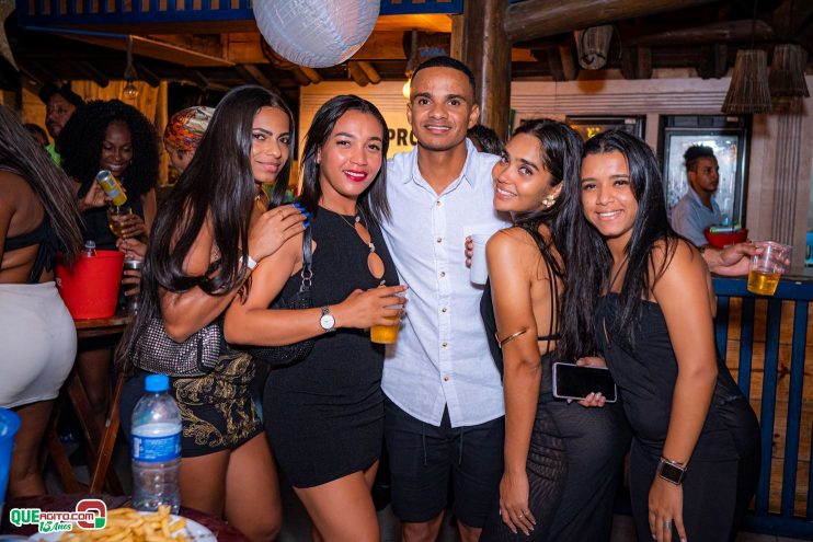 Baladinha All Black agita a noite de Porto Seguro na Cabana Área Beach 318