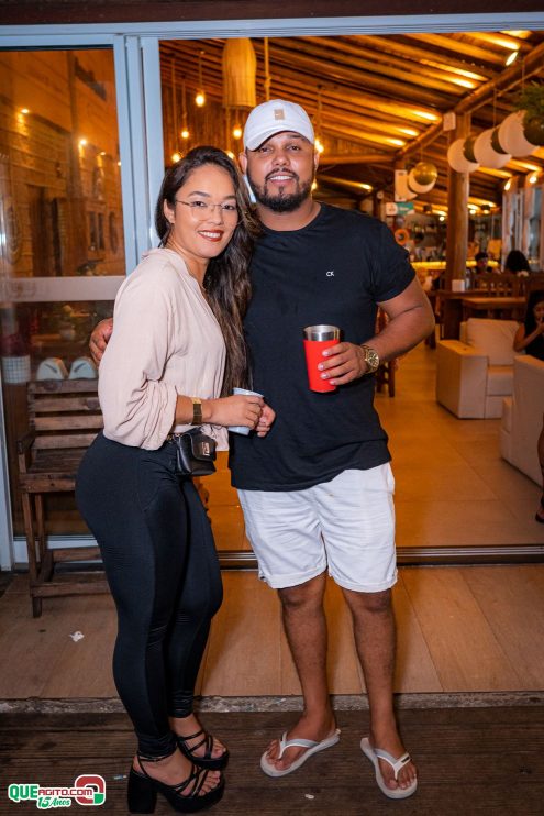 Baladinha All Black agita a noite de Porto Seguro na Cabana Área Beach 320