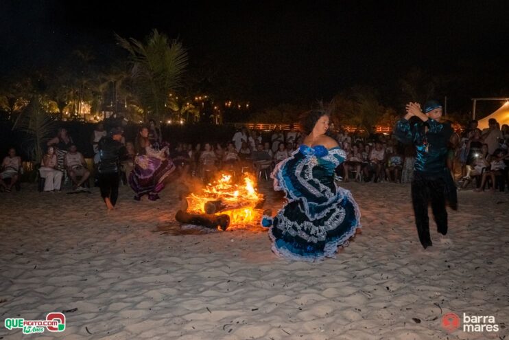 Sucesso total marca o Luau Barramares em Porto Seguro 211