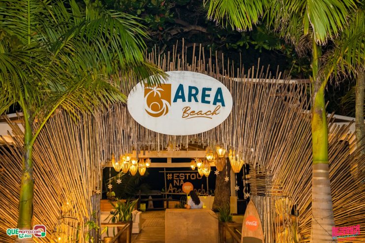 Ressaca de Carnaval Agita a Cabana Área Beach em Porto Seguro com Me Leva 73, Gab Lopes e DJ P3 12