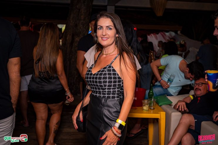 Ressaca de Carnaval Agita a Cabana Área Beach em Porto Seguro com Me Leva 73, Gab Lopes e DJ P3 219