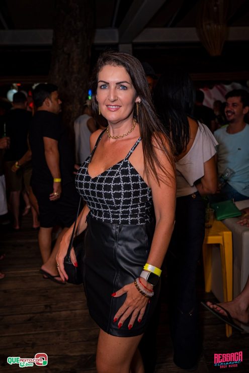 Ressaca de Carnaval Agita a Cabana Área Beach em Porto Seguro com Me Leva 73, Gab Lopes e DJ P3 221