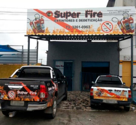 Super fire completa 20 Anos no ramo de Comércio de extintores e equipamentos de segurança ltda 13