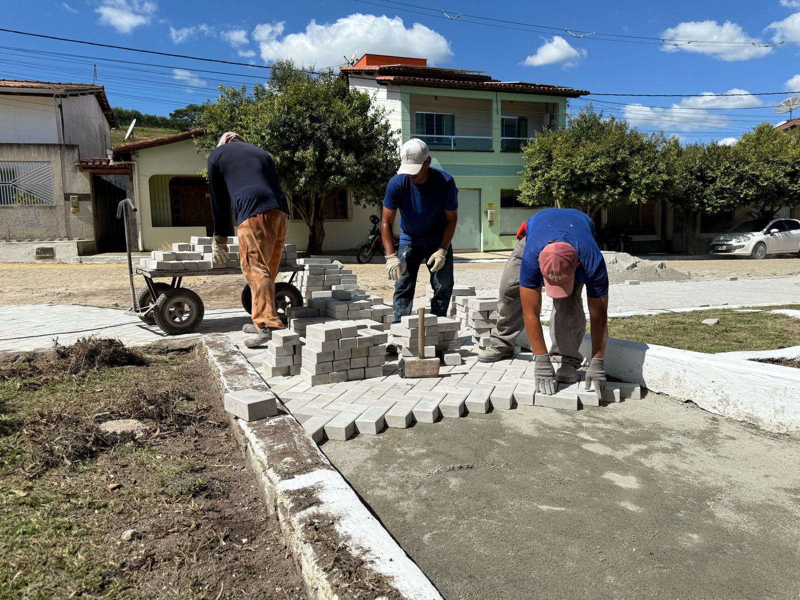 Prefeitura de Eunápolis realiza grande ação de serviços públicos em Mundo Novo 5