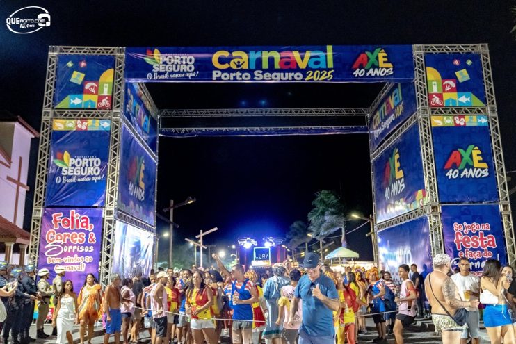 Sextou com muita folia nos corredores turísticos de Porto Seguro, Arraial d’Ajuda e Trancoso 19