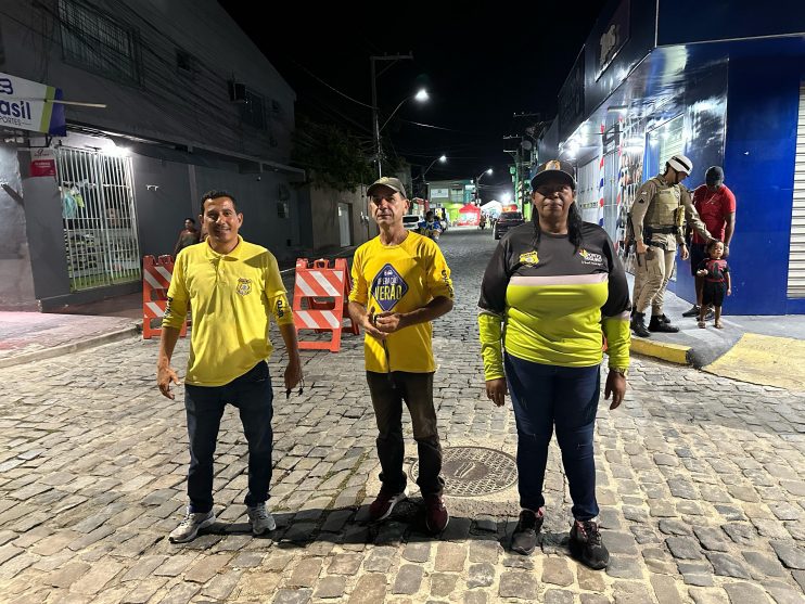 Tonho Matéria marca sábado de folia em Porto Seguro com o melhor do axé 13