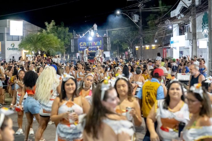 Domingo de puro axé nos corredores turísticos do destino porto-segurense. 13