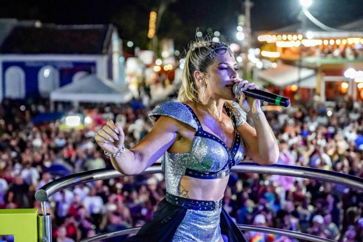 Passarela da Cultura: shows animam o quinto dia do Carnaval de Porto Seguro 13