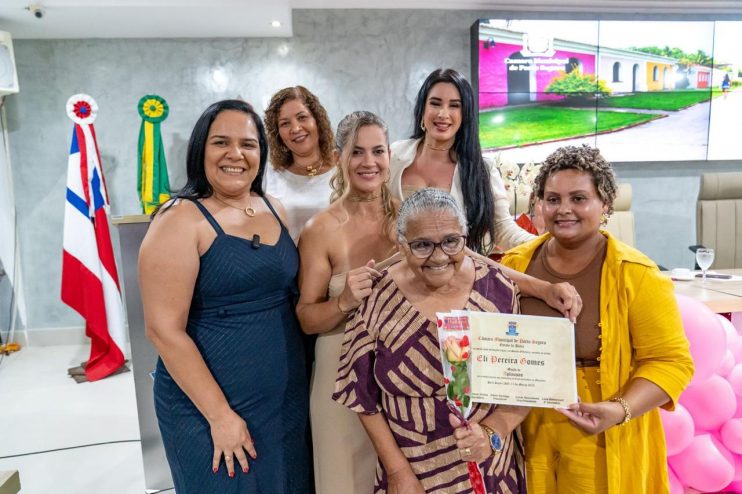 Câmara de Vereadores de Porto Seguro realiza sessão solene em homenagem ao Mês da Mulher 17