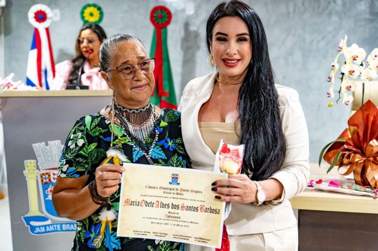 Câmara de Vereadores de Porto Seguro realiza sessão solene em homenagem ao Mês da Mulher 10