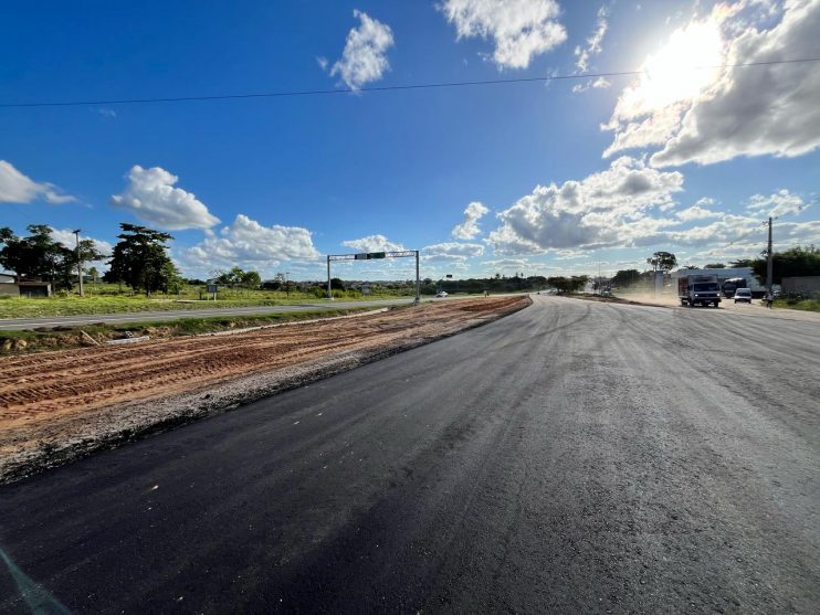 Obra do trevo da Policlínica avança com pavimentação e infraestrutura de qualidade 15